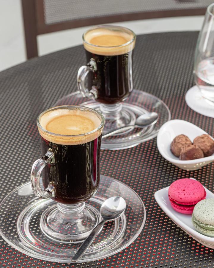 外交酒店 门多萨 外观 照片 A cup of espresso