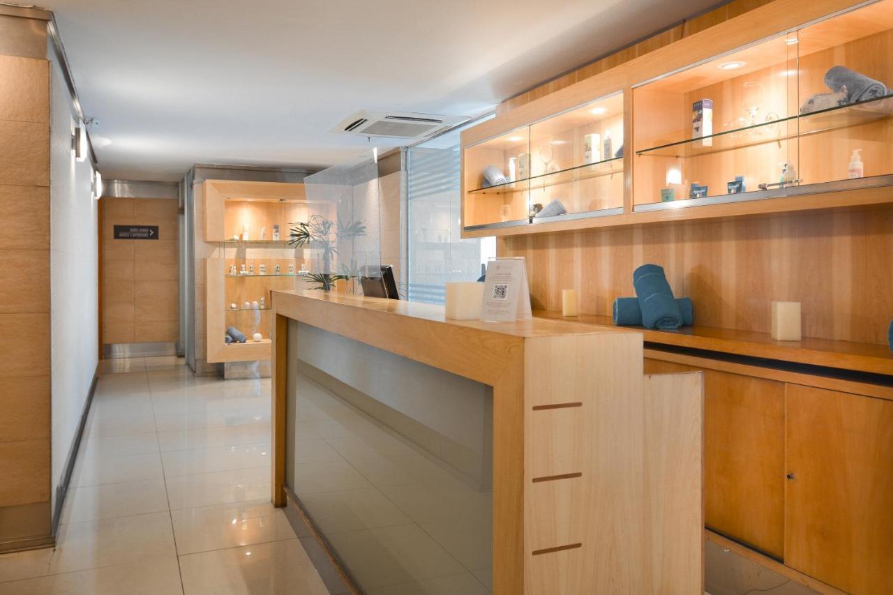 外交酒店 门多萨 外观 照片 The reception area of the spa